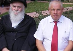 מן העבר: הרב אבלסקי עם ראש עירית נוף הגליל